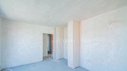 Two-bedroom apartment in a new building, Darvenitsa district