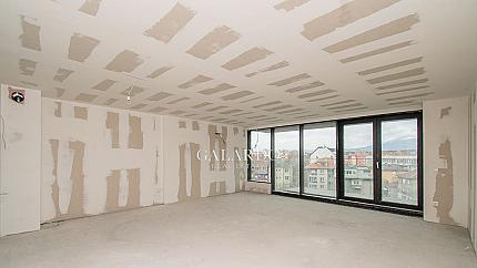 Четиристаен апартамент в луксозен нов комплекс до Парк Заимов