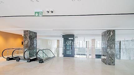 Четиристаен апартамент в луксозен нов комплекс до Парк Заимов