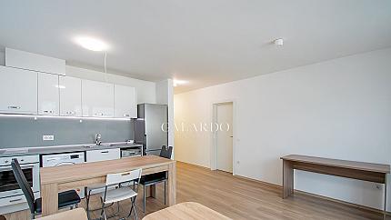 Нов  апартамент с три спални и голяма тераса в Кръстова Вада