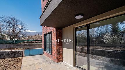 Тристаен апартамент за продажба във в.з.Американски колеж