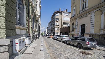 Spacious apartment with large terrace meters from Moskovska street