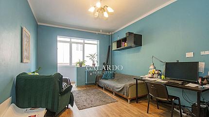 Spacious apartment with large terrace meters from Moskovska street