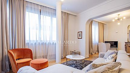 Тристаен апартамент на пл. Народно събрание