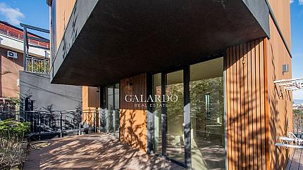 Четиристаен апартамент с панорамни гледки за продажба в Бояна