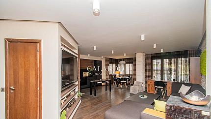 Просторен двустаен апартамент в кв. Бояна