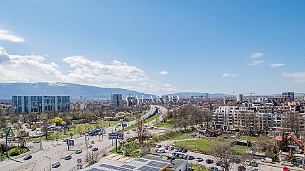 Самостоятелен офис до моста Чавдар, Център