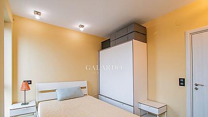 Компактен и функционално обзаведен двустаен апартамент на бул. "Черни връх"