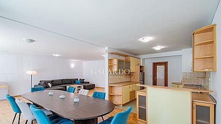 Четиристаен апартамент/офис под наем в кв. Лозенец