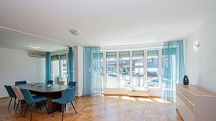 Четиристаен апартамент/офис под наем в кв. Лозенец