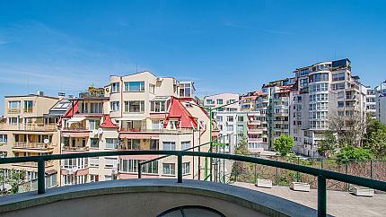 Четиристаен апартамент/офис под наем в кв. Лозенец