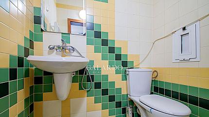 Четиристаен апартамент/офис под наем в кв. Лозенец