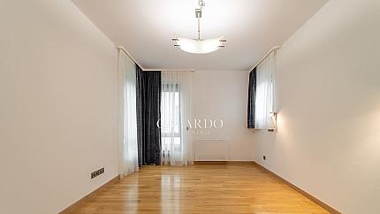 Луксозна къща в комплекс от затворен тип кв. Малинова долина