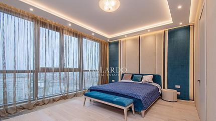 Three-bedroom apartment in Millennium Residence
