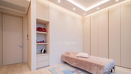 Three-bedroom apartment in Millennium Residence