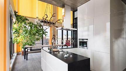 Wonderful penthouse in Student City