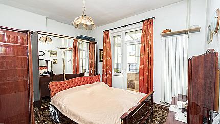Elegant three-bedroom apartment, next to National Assembly square