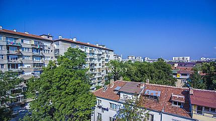 Cozy two-bedroom apartment with panoramic views near Ruchey Square and Metro Station