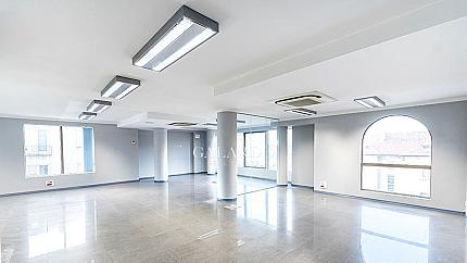 Office in a luxury office building