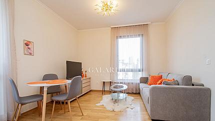 One bedroom apartment in "Este" gated community