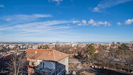 Three-bedroom apartment with panoramic views for sale in Boyana