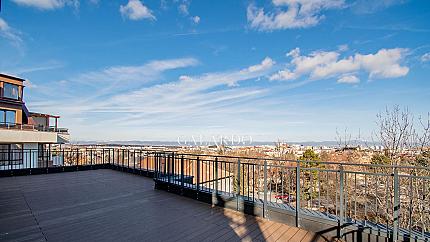 Three-bedroom apartment with panoramic views for sale in Boyana