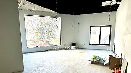 Shop in Lozenets residential area in a top location