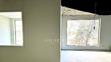 Shop in Lozenets residential area in a top location