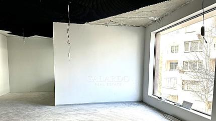 Shop in Lozenets residential area in a top location