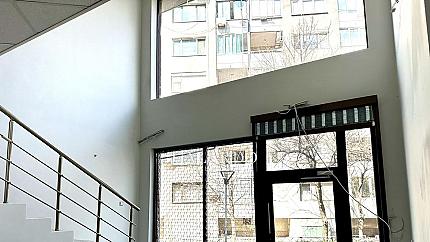 Shop in Lozenets residential area in a top location