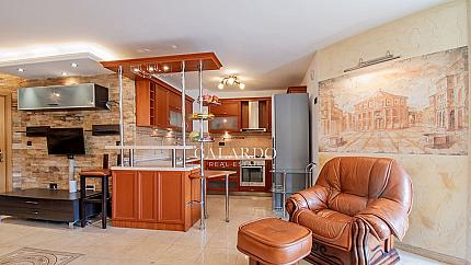 Two-bedroom apartment in Buxton district