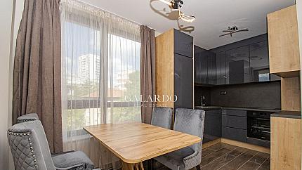 Bright and spacious three-room apartment for rent in Iztok district