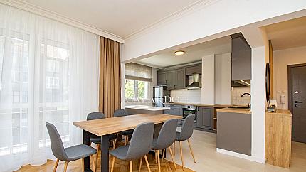Stylish newly furnished 2-bedroom apartment on Cherkovna Street