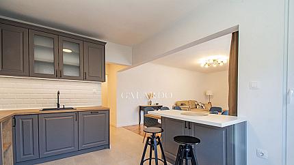 Stylish newly furnished 2-bedroom apartment on Cherkovna Street