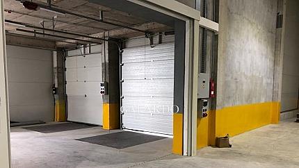 Warehouse for rent in the Kazichene village