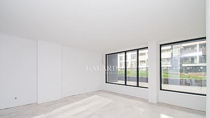 New shop for rent on Cherni vruh Blvd.