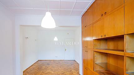 Galardo Real Estate представя тристаен апартамент под наем