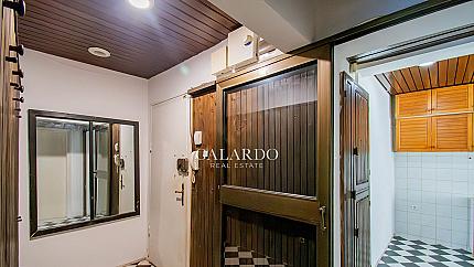 Galardo Real Estate представя тристаен апартамент под наем