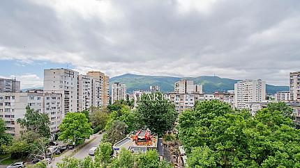 Апартамент с две спални и чудесна панорама в кв.Бъкстон