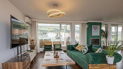 Premium Penthouse with Private Spa Terraces