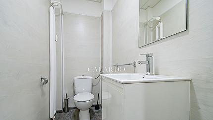 Galardo Real estate offers for sale a four-bedroom apartment in the center.