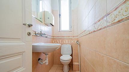 Galardo Real Estate offers two adjoining apartments.