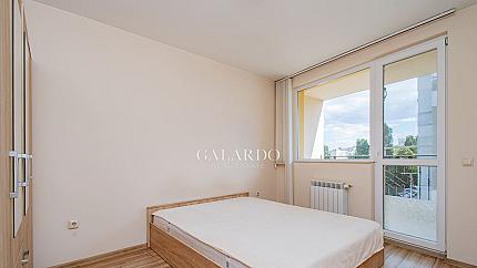 Galardo Real Estate предлага обзаведен двустаен апартамент в кв.Люлин 10