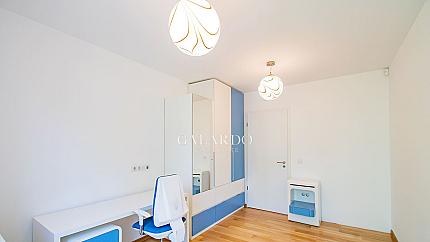 House with four bedrooms, office, sauna, and large terrace in Sofia