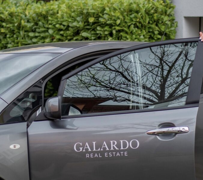 Galardo Real Estate's electric cars