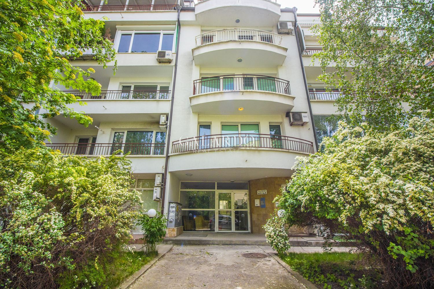 Two-bedroom apartment on two levels on 21st century Street, Studentski grad